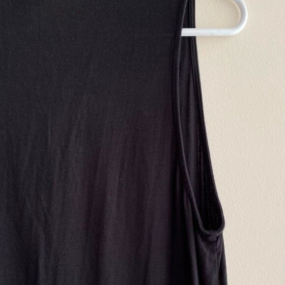 Mossimo Black V-Neck Tank Top with Leather Cutouts, Pleather Lattice, Size Med - Picture 12 of 13